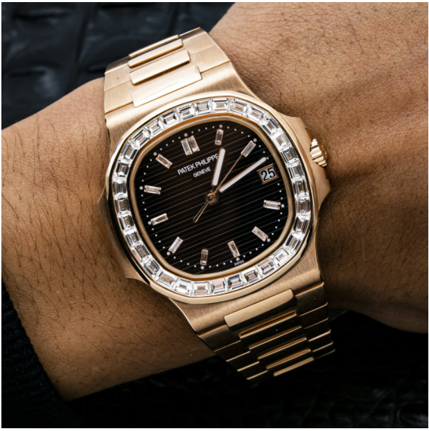 5711 diamond bezel